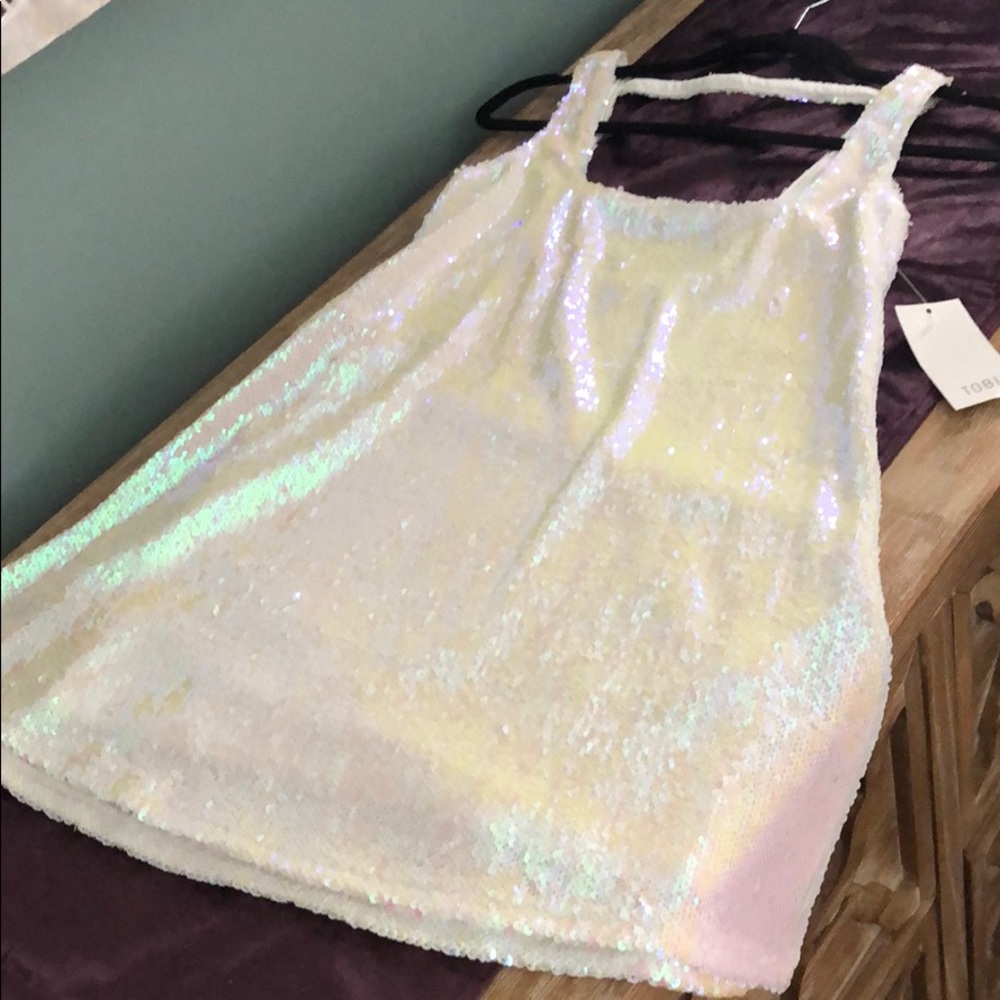 ✨ Irridescent sequin dress ✨